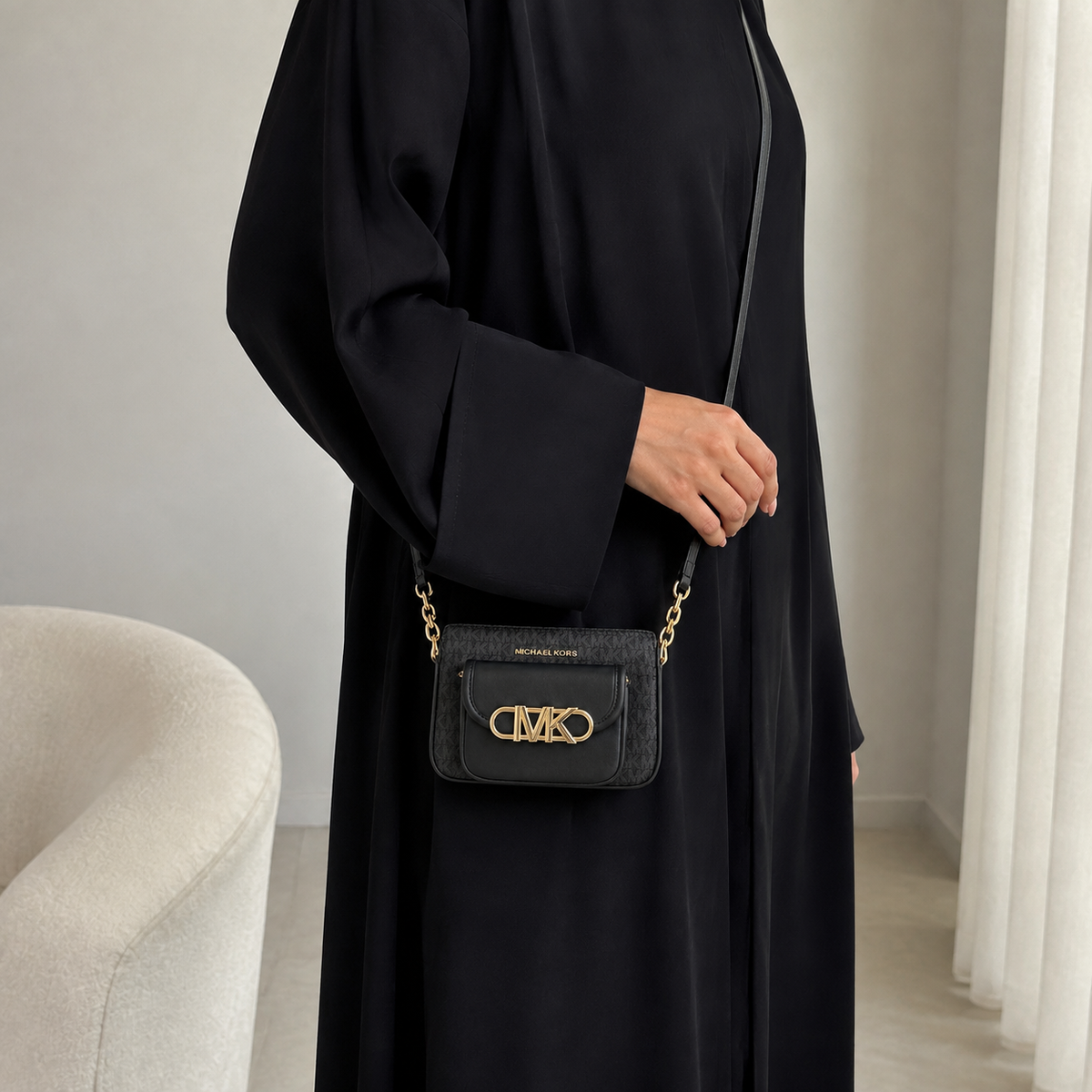 Michael Kors 2-in-1 Signature Logo Crossbody Bag