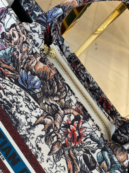 Dior totte bag